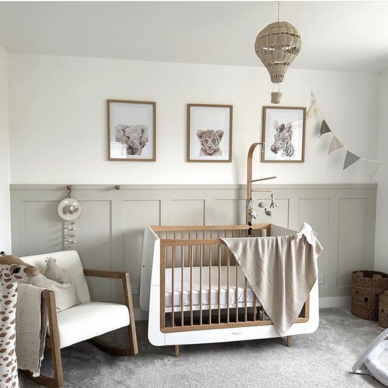 Woven Hot Air Balloon Light Adds Whimsical Charm