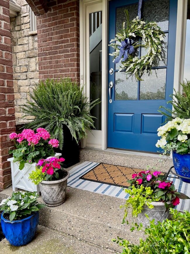 Layered Planters Create a Lush Entryway Garden