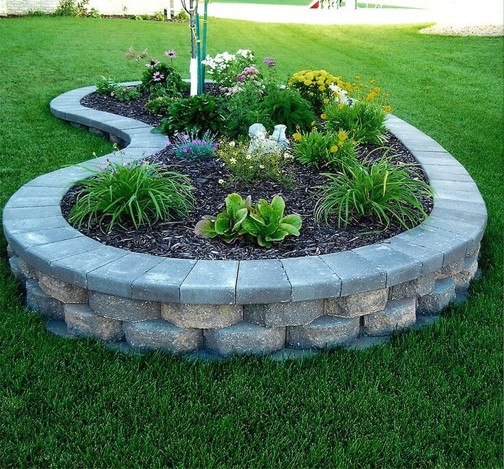 Soften Edges with a Curved Retaining Wall