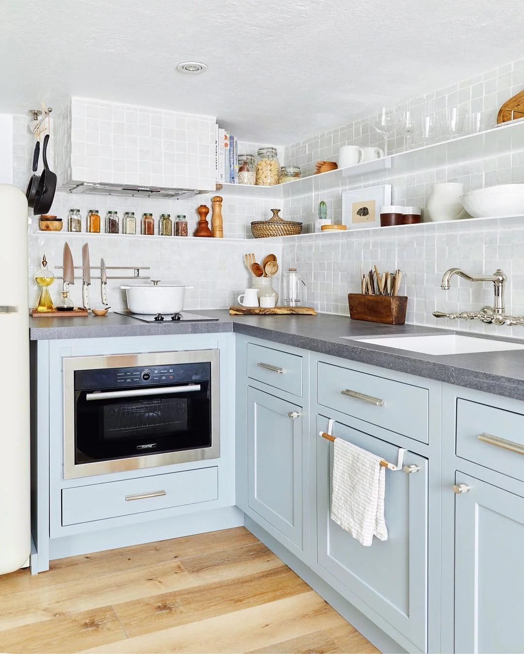 Keep Spices Accessible with Stove-Side Ledges