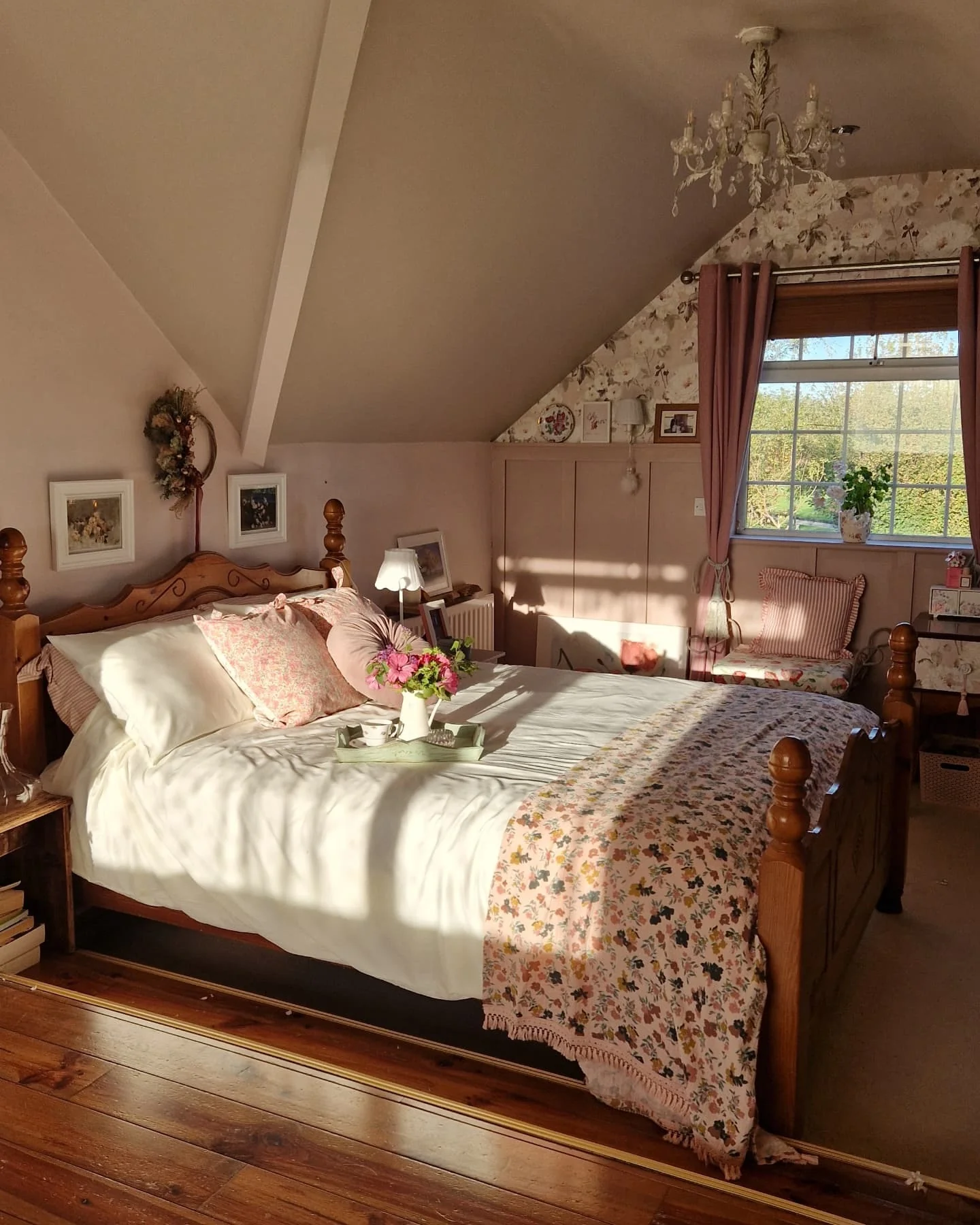 Floral Throw Blanket Adds Softness to Wooden Bed
