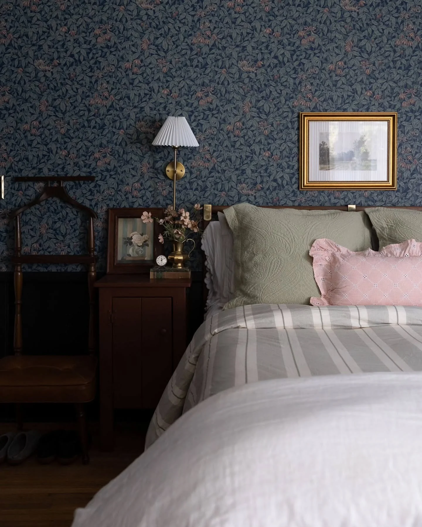 Dark Floral Wallpaper Sets A Moody Backdrop For Vintage Art