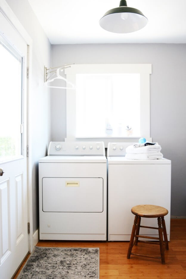 Wall-Mounted Rack for Air-Drying Garments