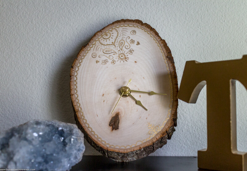 Craft a Wood Slice Clock with a Gold Mandala Design