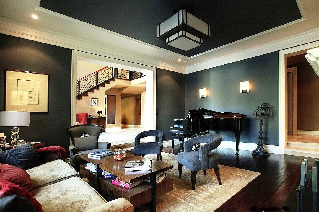 Let Dark Walls Amplify Your Grand Piano