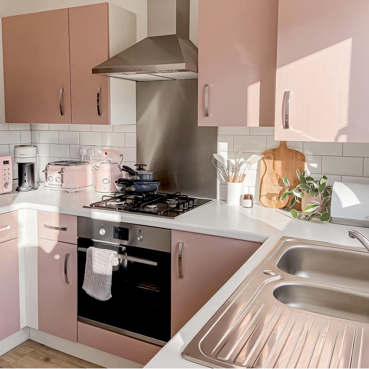 Pastel Appliances Add a Sweet Retro Vibe