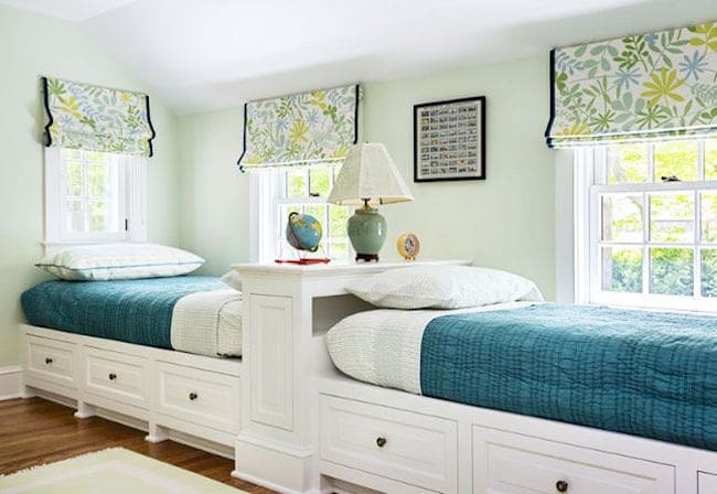 Built-in Drawer Beds Maximize Small Room Storage