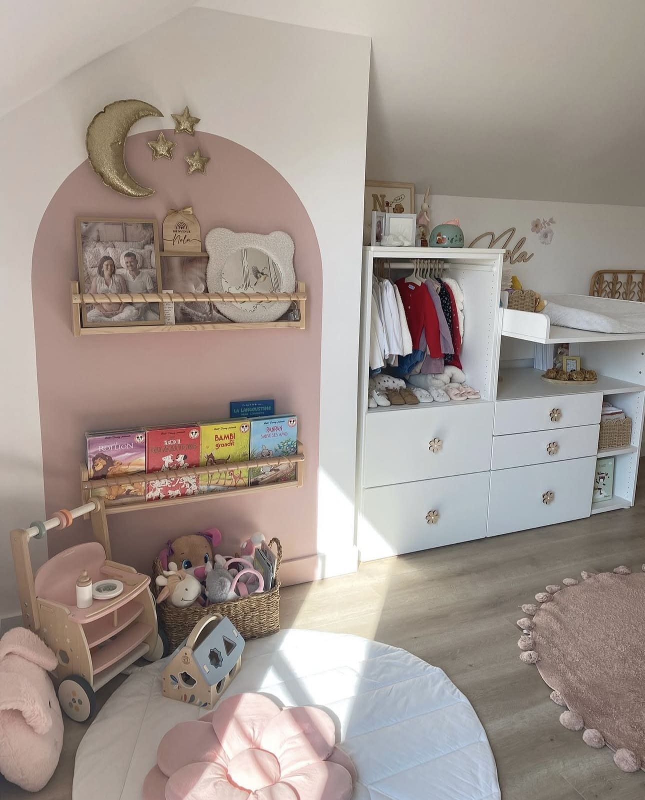 Personalize a Wall Niche with Shelves