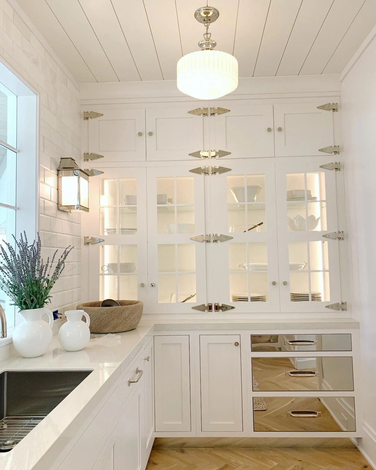 Choose Decorative Latches for Vintage Charm