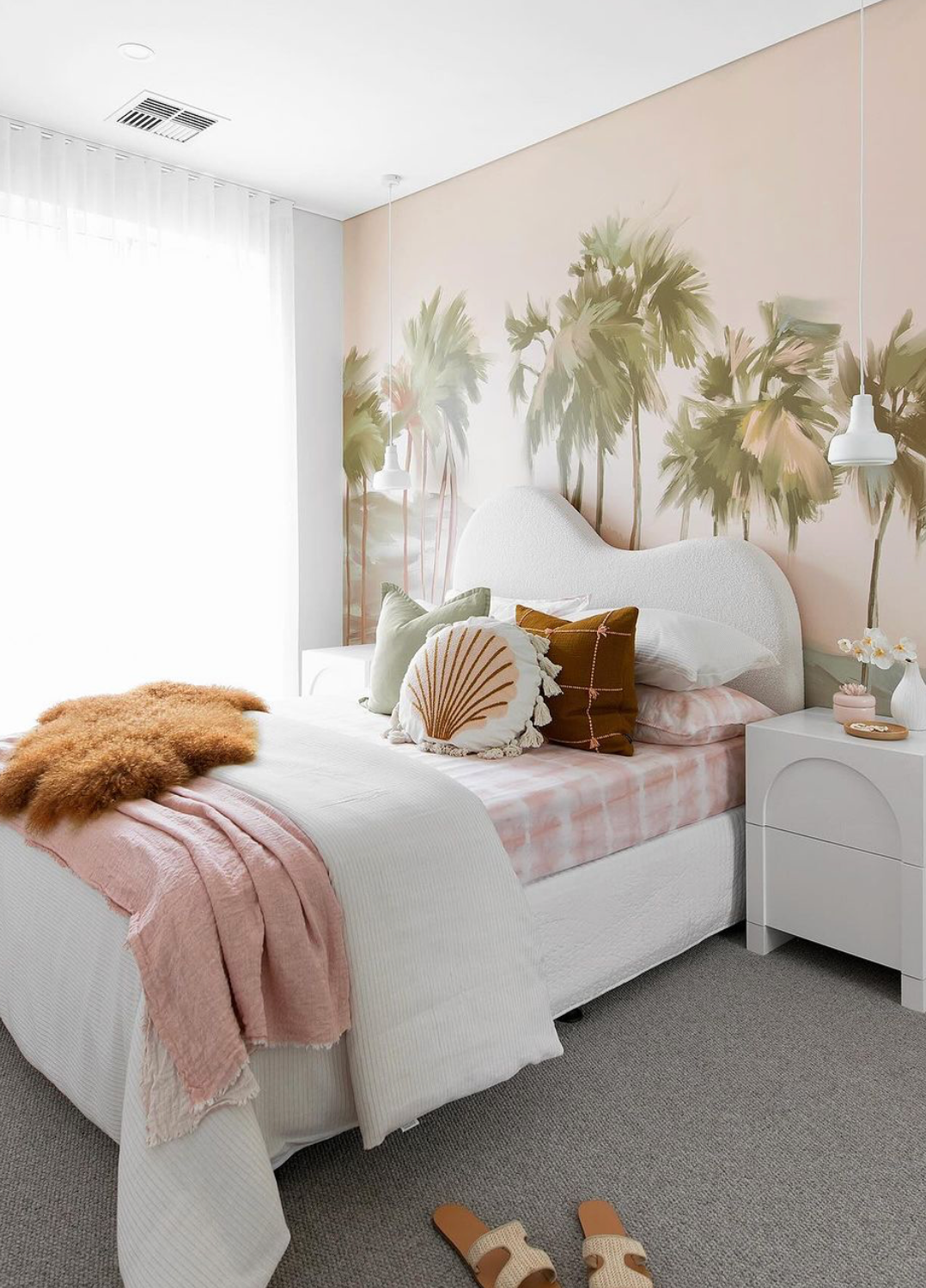 Palm Tree Mural Creates a Serene Tropical Backdrop