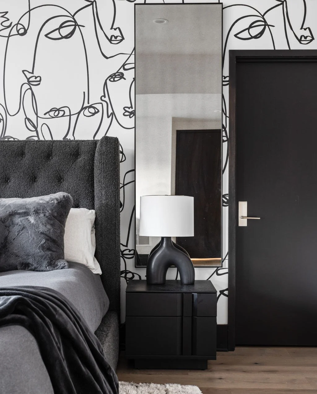 Choose Abstract Face Wallpaper for a Graphic Statement