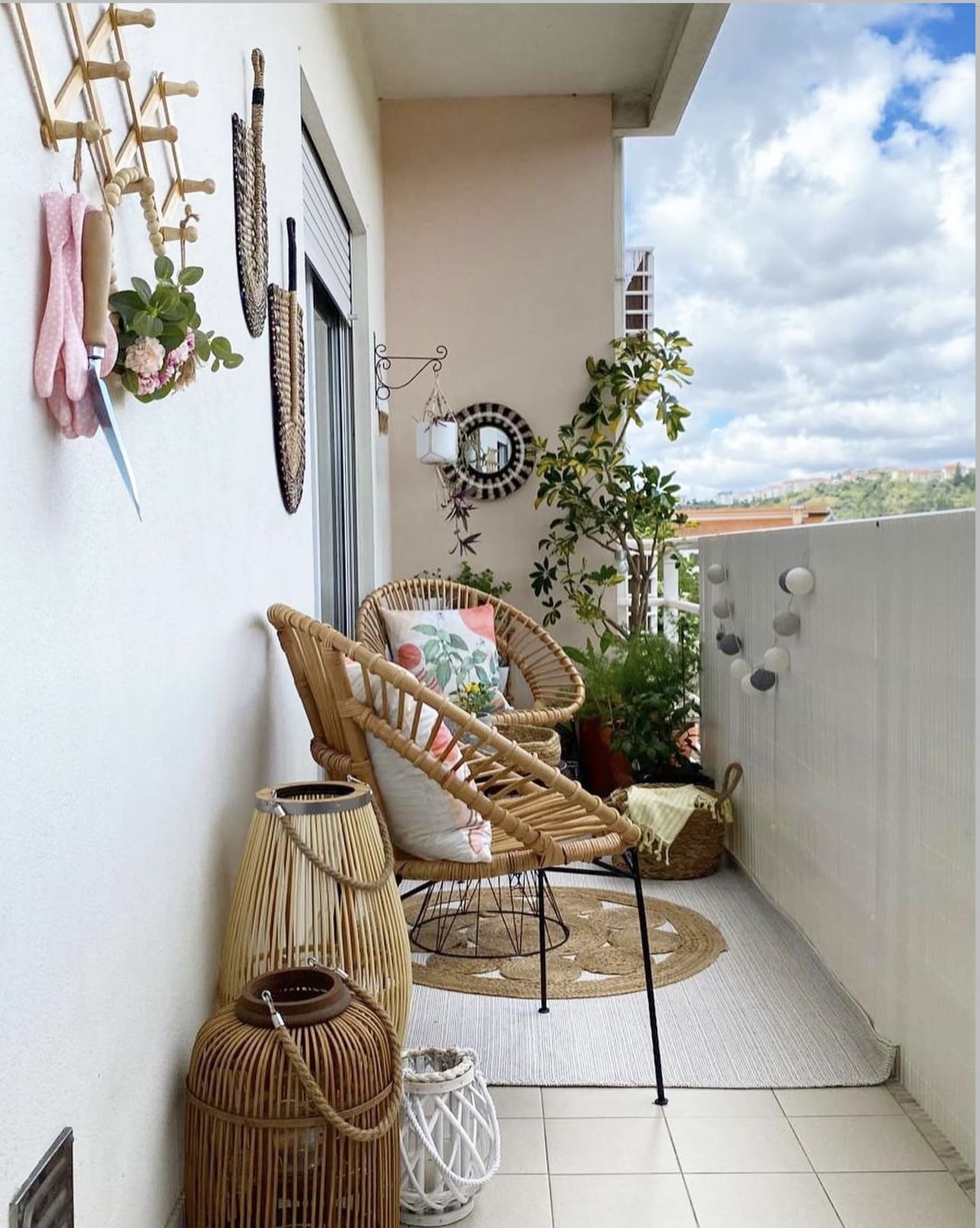 Woven Lanterns Add Natural Texture and Height