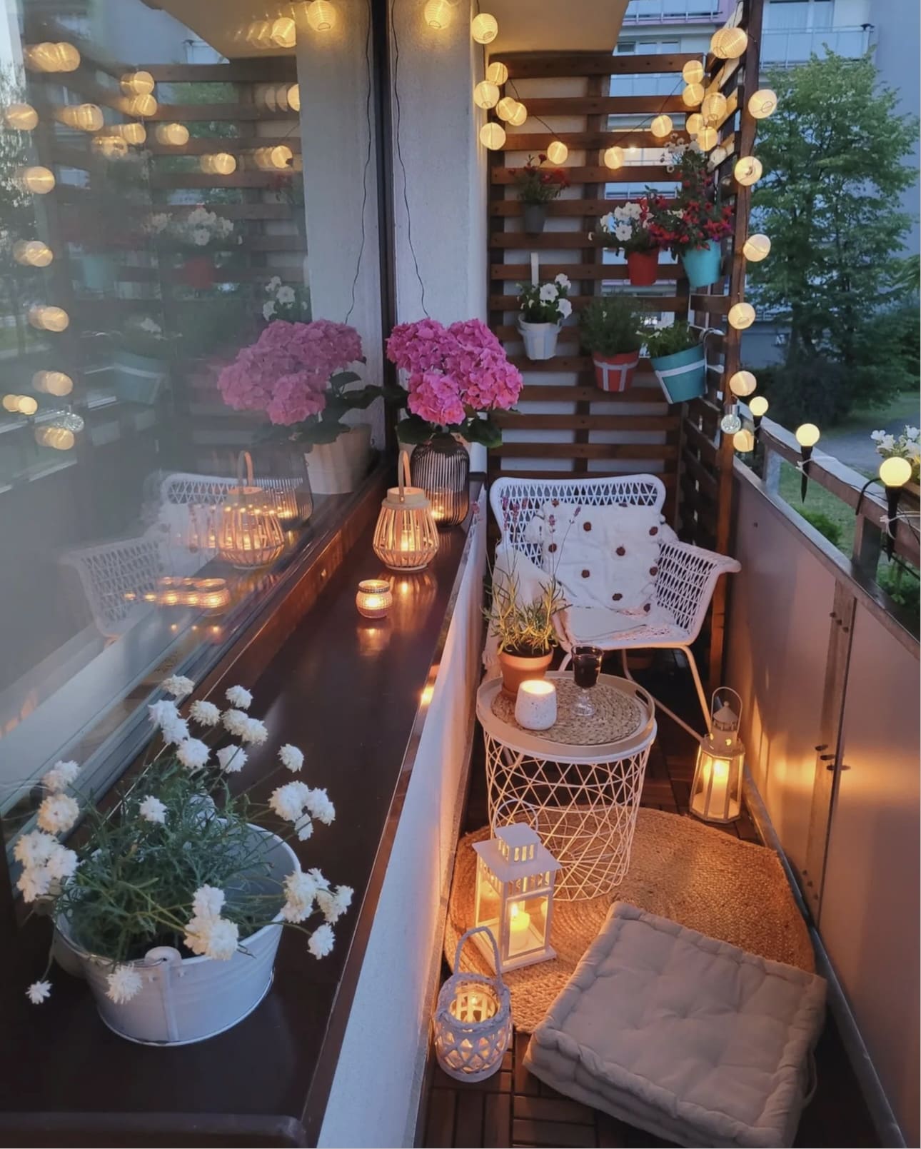 White Lanterns Add Cozy Ambiance to Balcony Seating