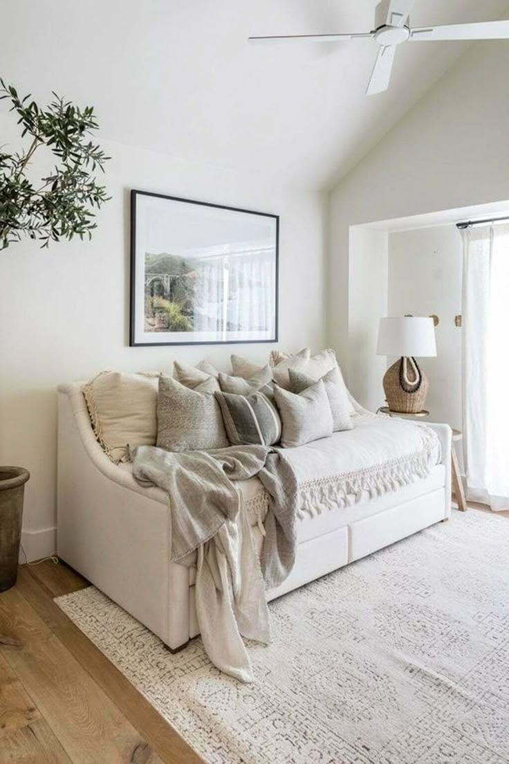 Combine Seating and Storage With a Daybed