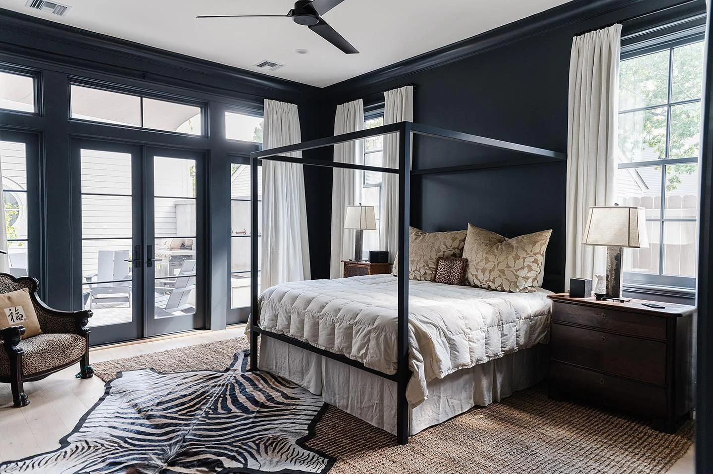 Black Canopy Bed Frames Create a Dramatic Bedroom Centerpiece