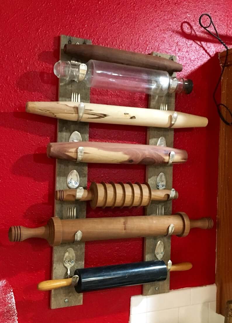 Repurpose Pallet Wood and Forks for Rolling Pin Storage