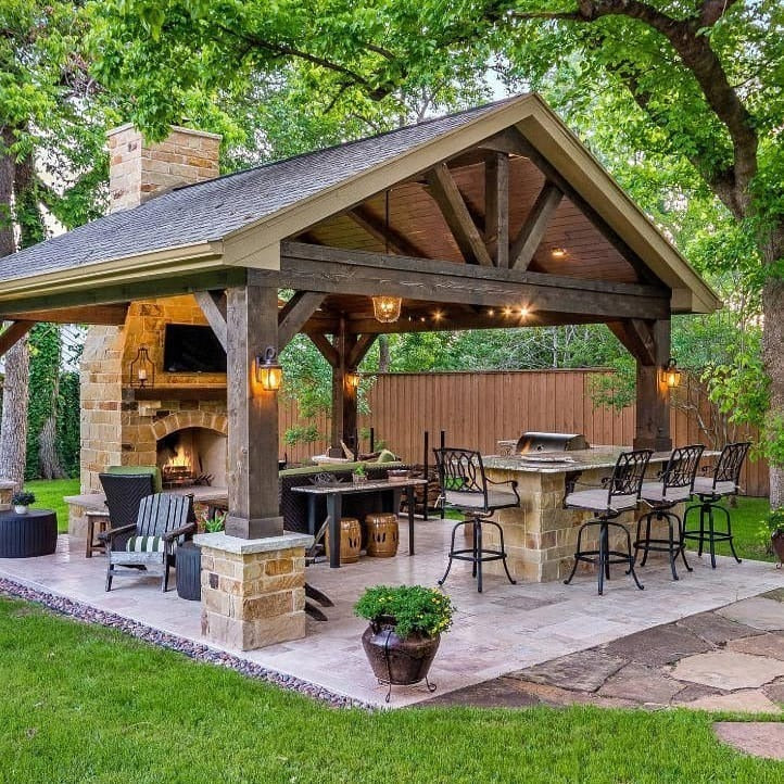 Stone Fireplace and TV Create a Cozy Entertainment Hub