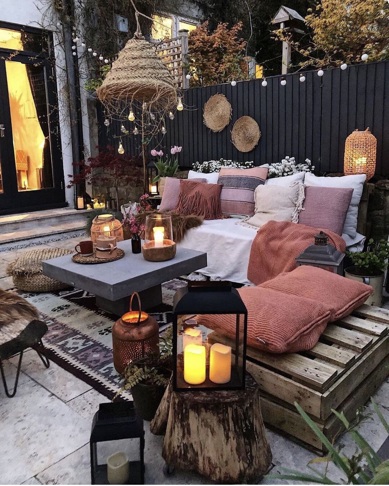 Layer Pillows and Throws for Soft, Inviting Seating