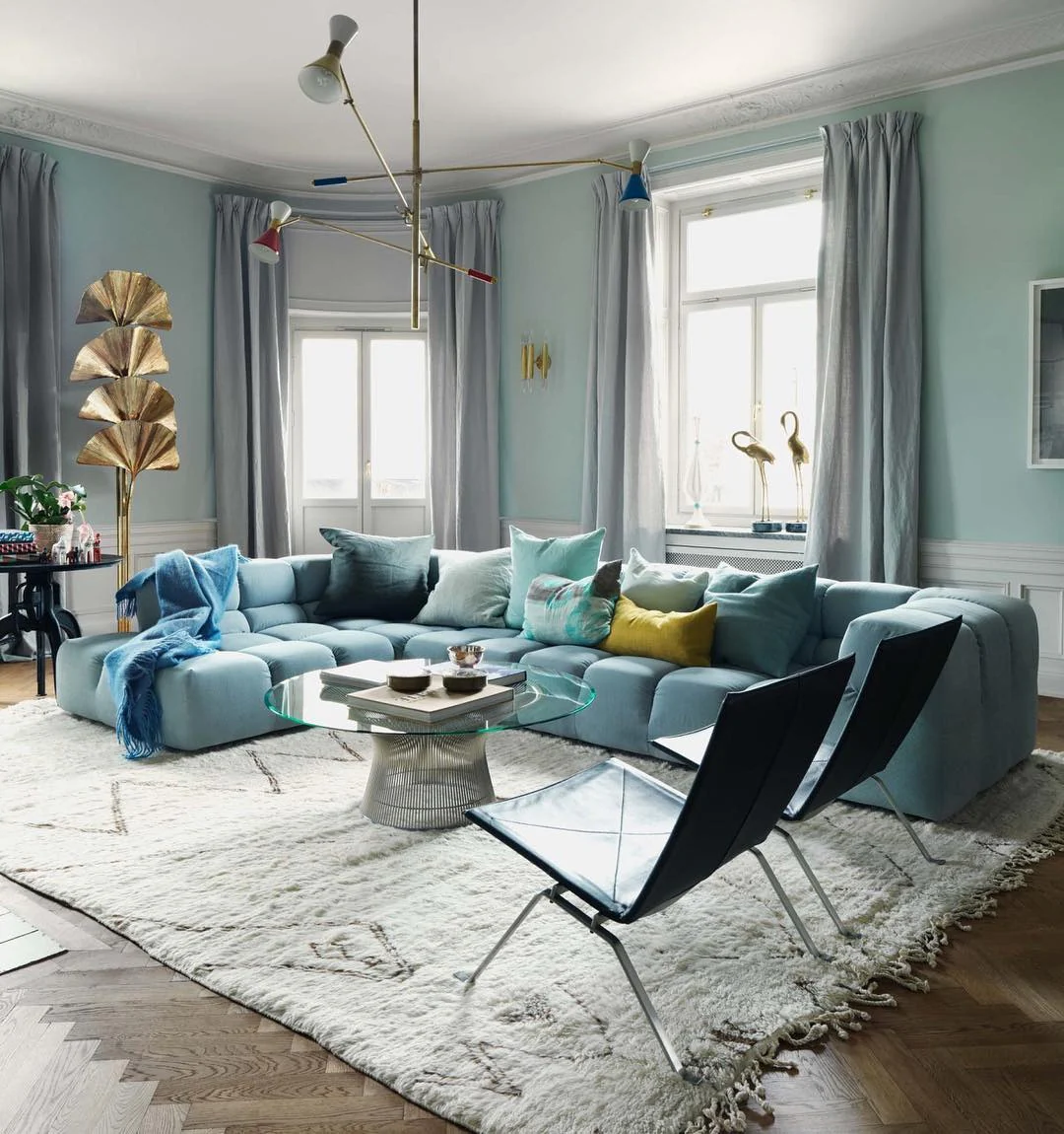 Tiered Fan Floor Lamp Adds Golden Glamour
