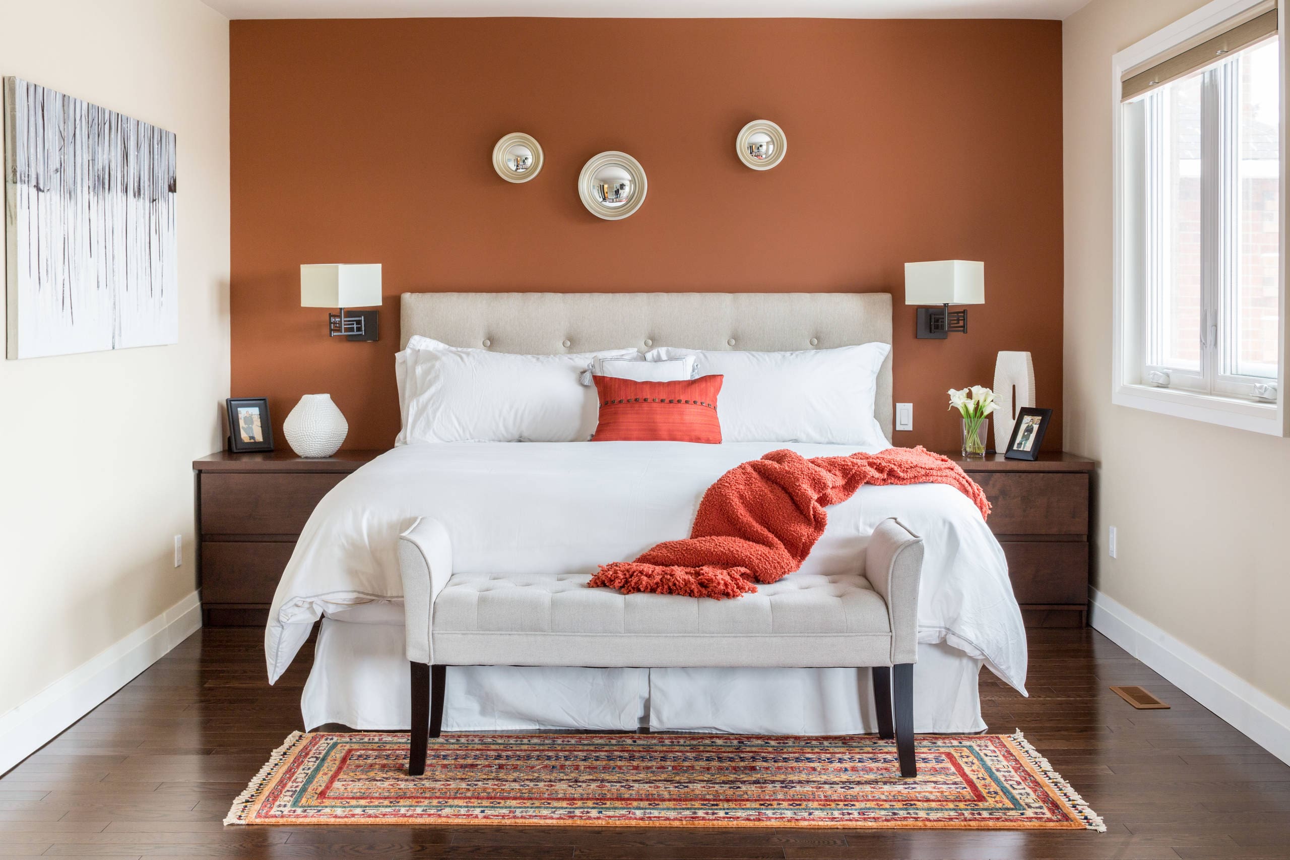 Warm Terracotta Walls Meet Creamy Beige for a Cozy Contrast