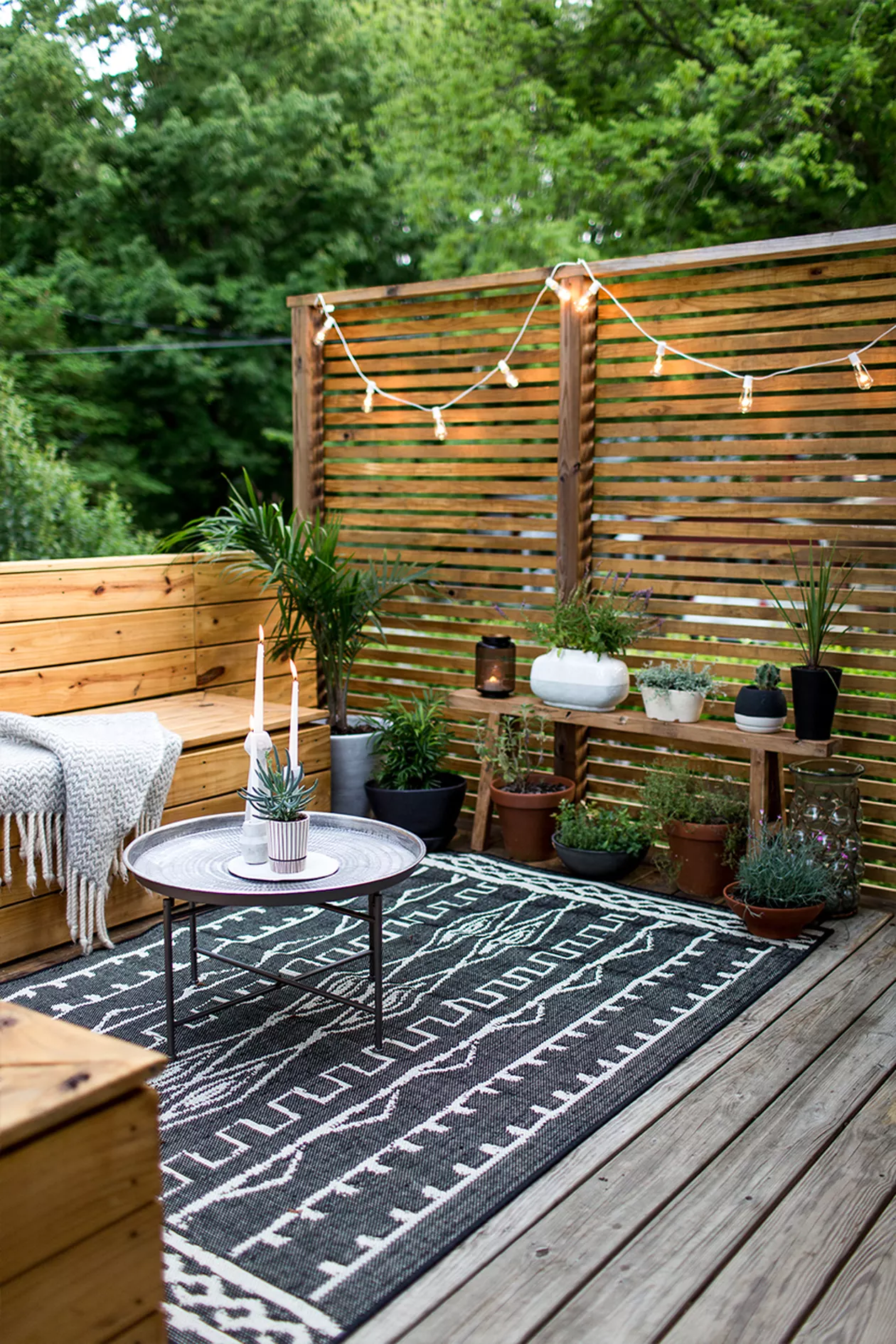 Wooden Bench With Built-In Storage Creates Cozy Seating