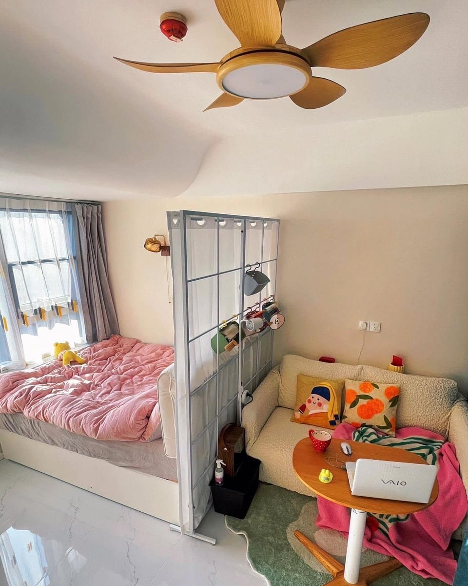 Room Divider With Built-In Mug Hooks