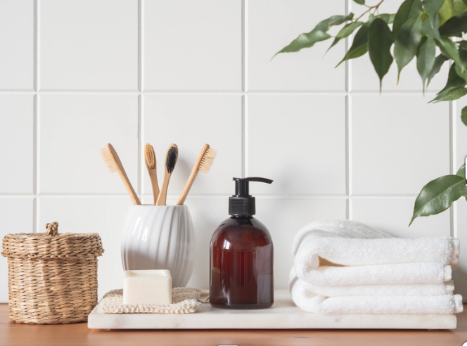 White Ceramic Holder for Natural Toothbrushes