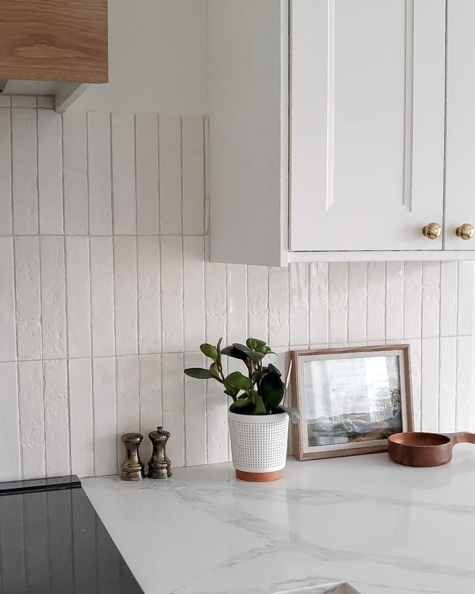 Vertical White Subway Tiles With Uneven Glaze