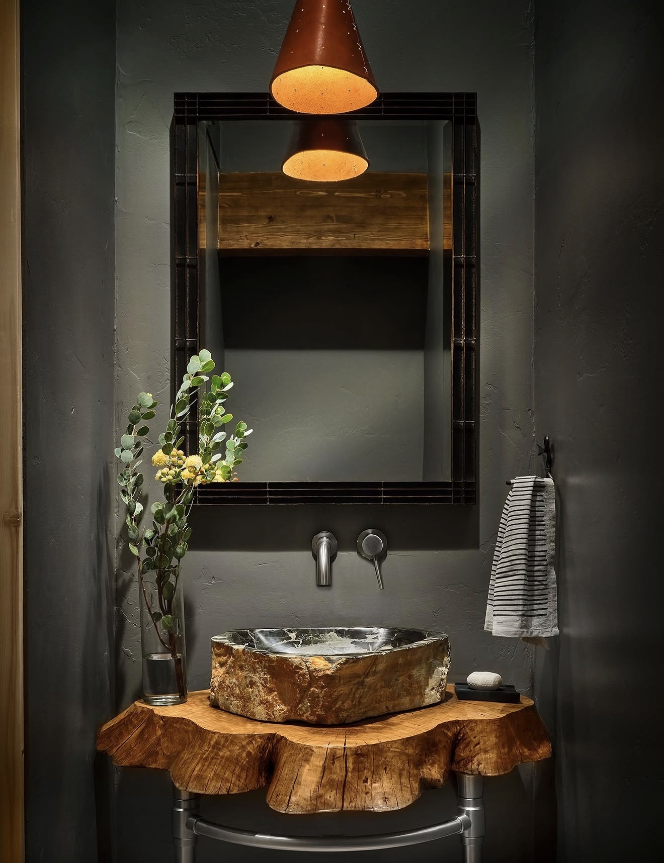 Raw-Edge Wood Slab Vanity Doubles as a Natural Sculpture