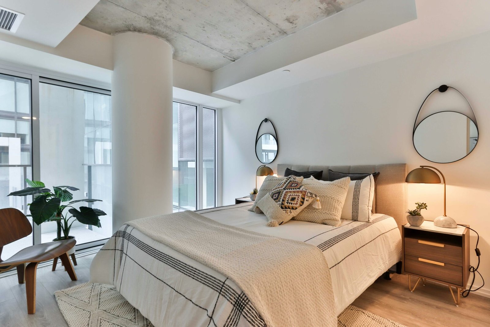 Frame Wall Space with Oval Mirrors