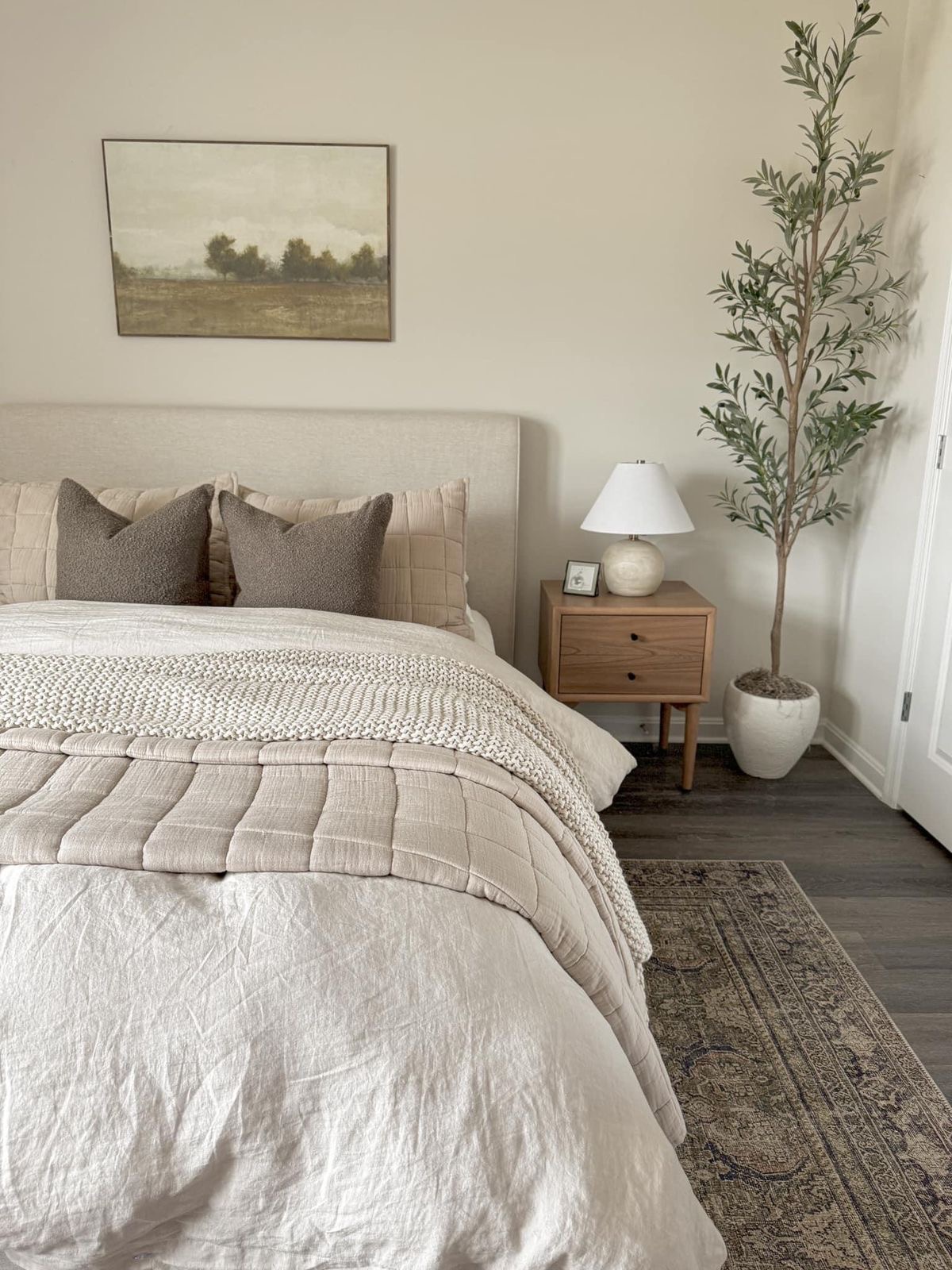 Layer Textured Bedding for Organic Modern Comfort