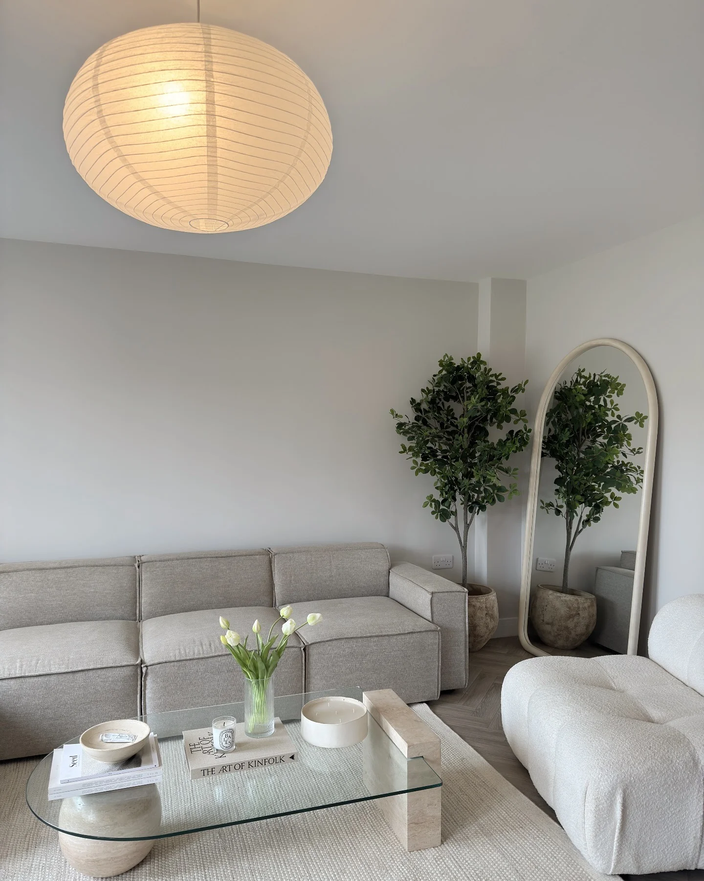 Expand the Space with an Oversized Arch Mirror