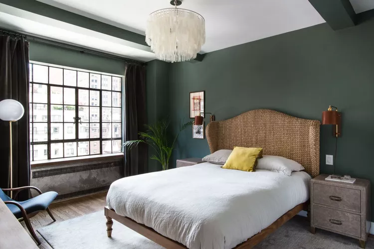 White Feather Chandelier Adds a Soft, Sculptural Element