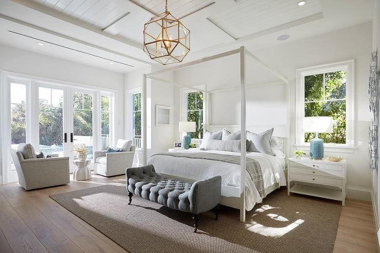 Geometric Lantern Adds an Open, Airy Feel