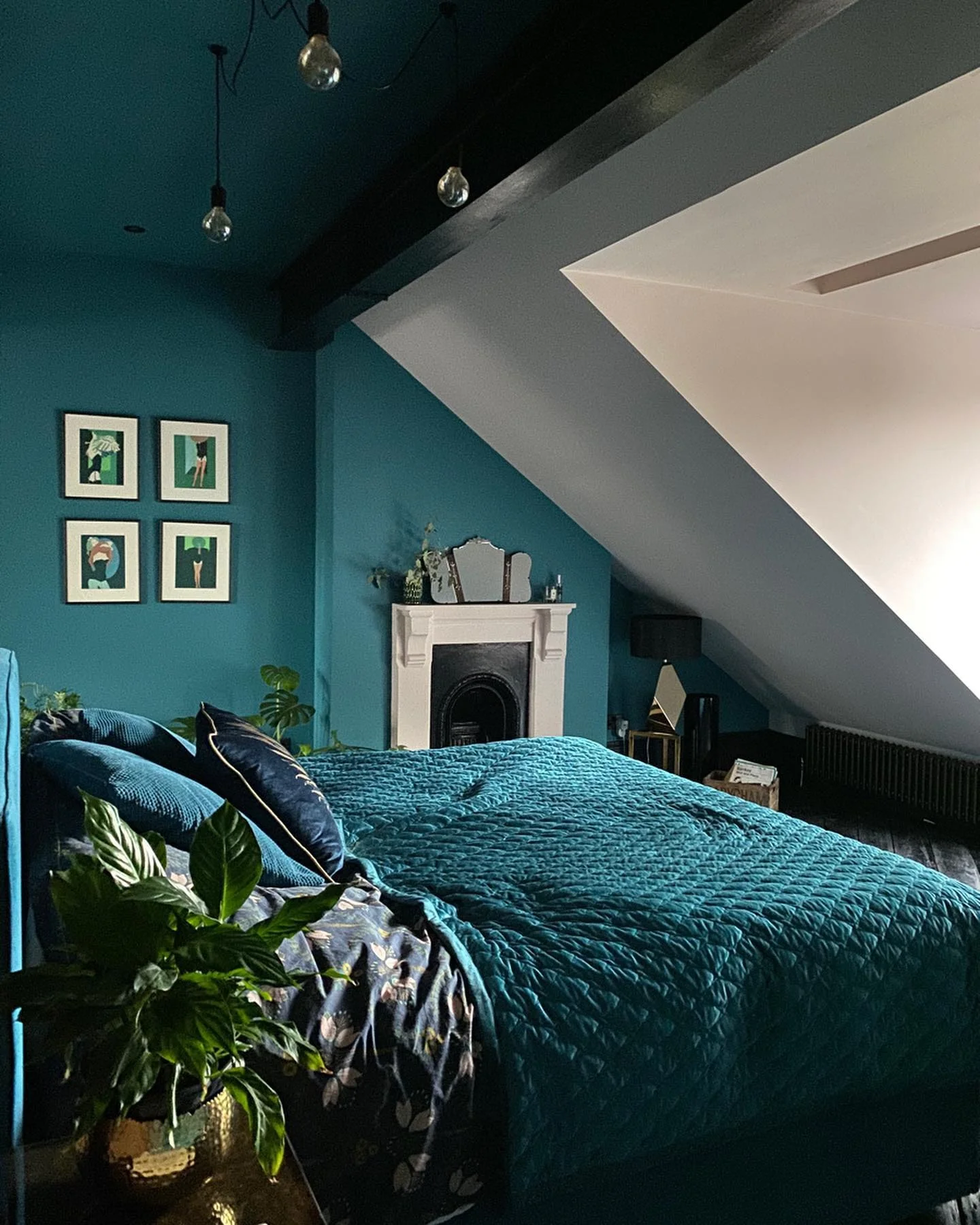 Graphic Art Adds a Bold Statement to Teal Walls