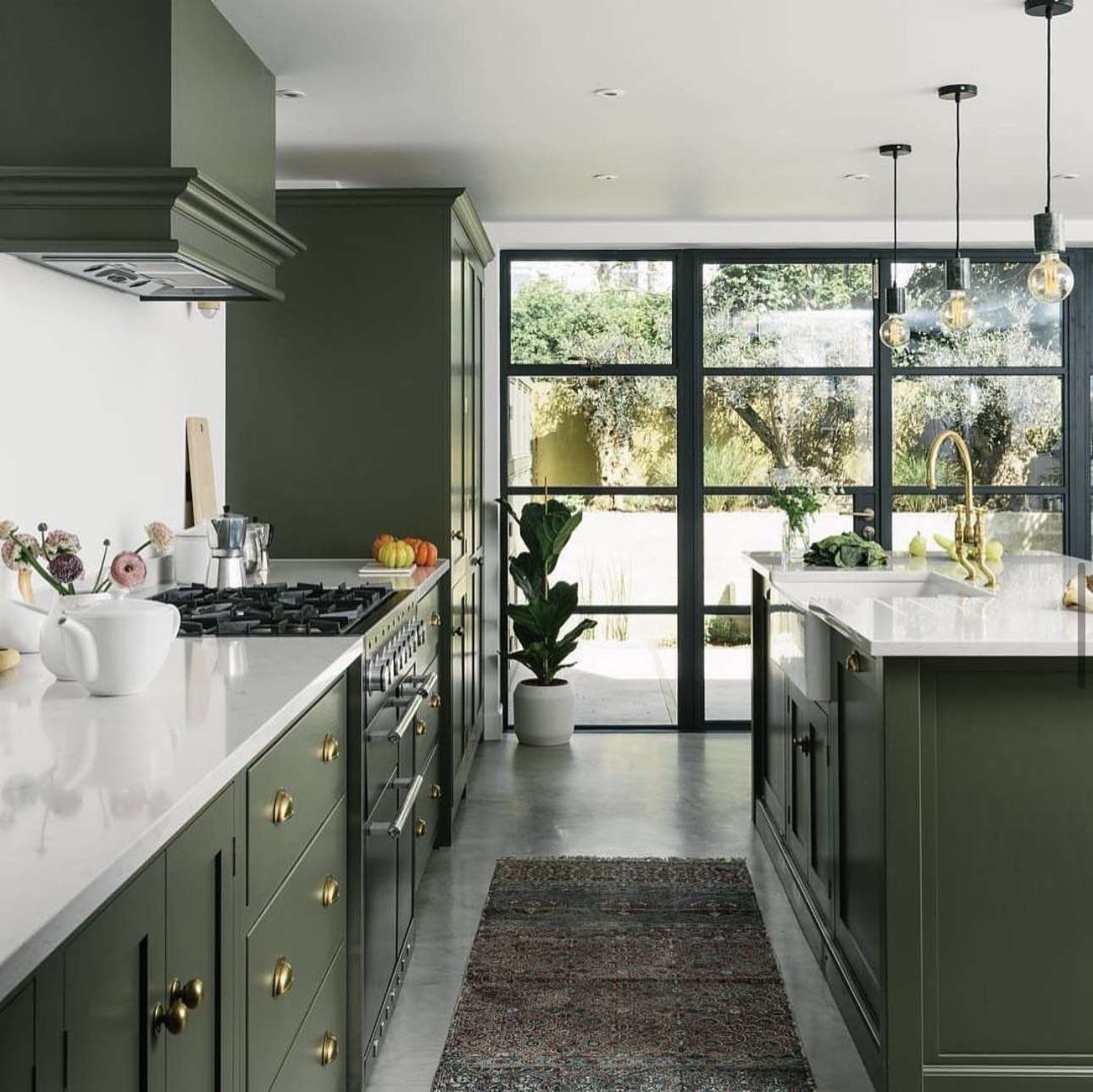 Minimalist Glass Pendants with Exposed Bulbs