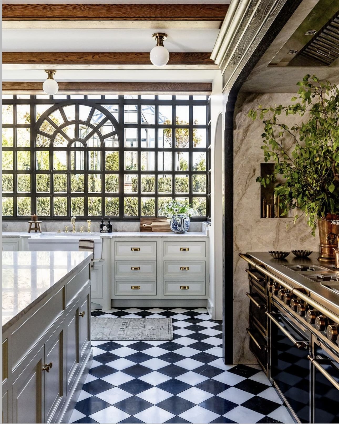 Frame Garden Views with a Dramatic Arched Window