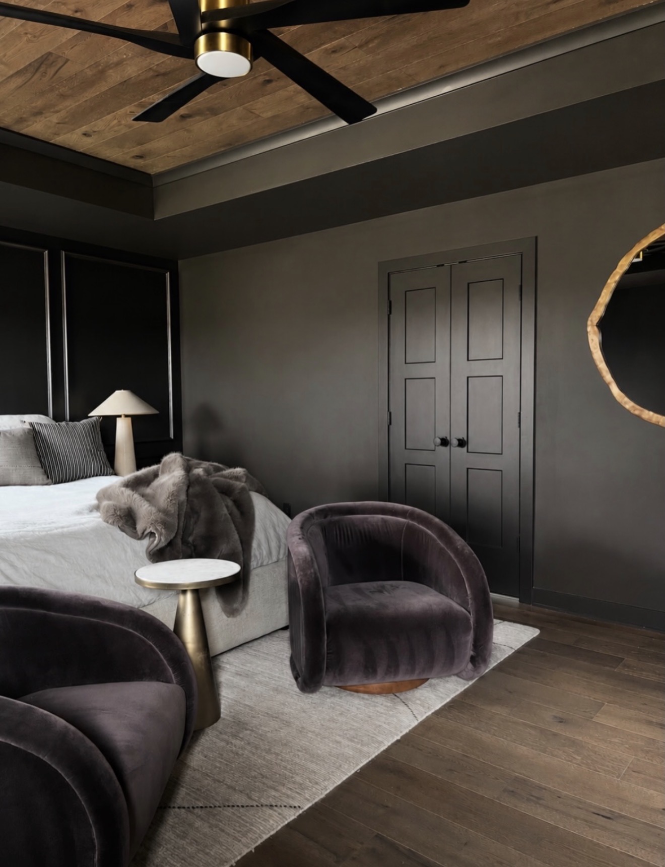 Plush Swivel Chairs Create a Cozy Reading Nook