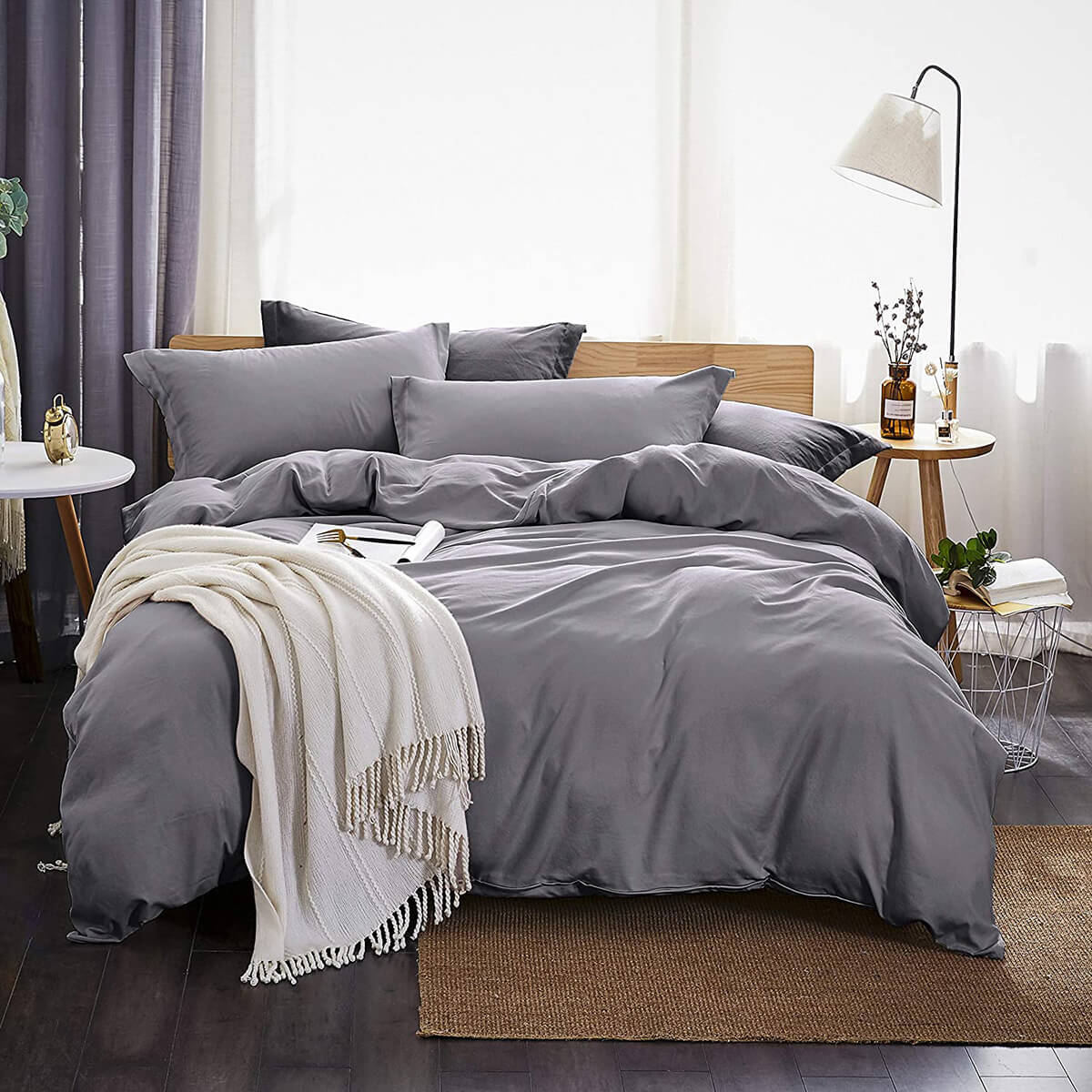 Deep Charcoal Duvet Cover for a Moody Bedroom