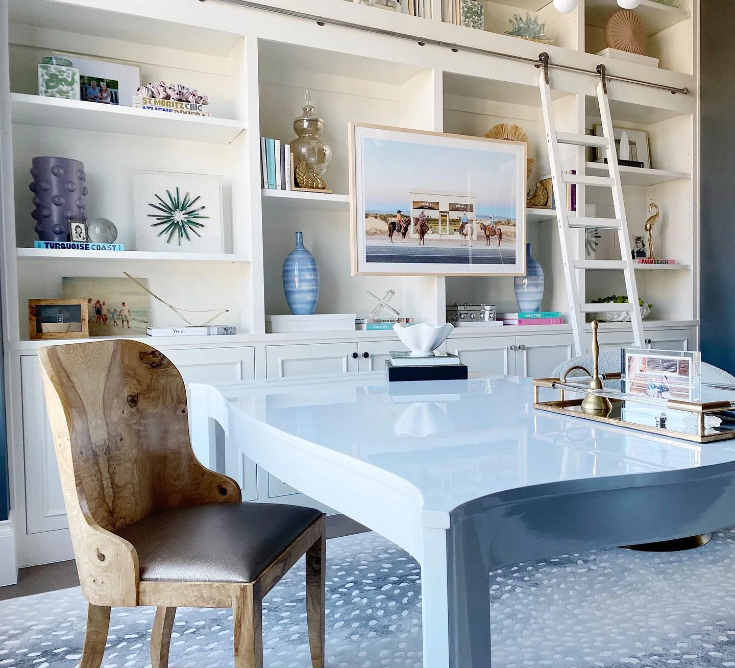 Western Art Adds Narrative to Built-In Shelving