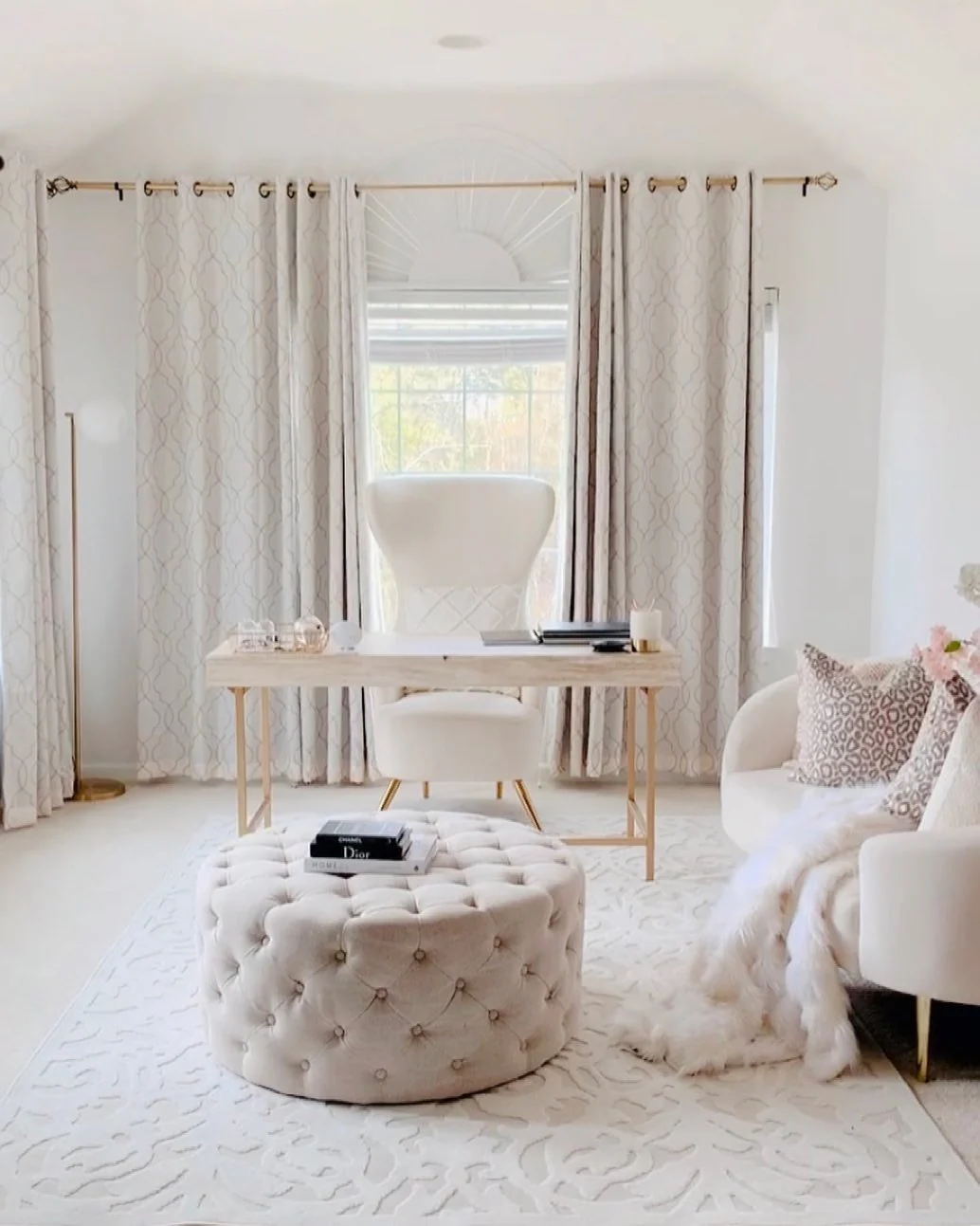 Cozy Seating With a Tufted Ottoman