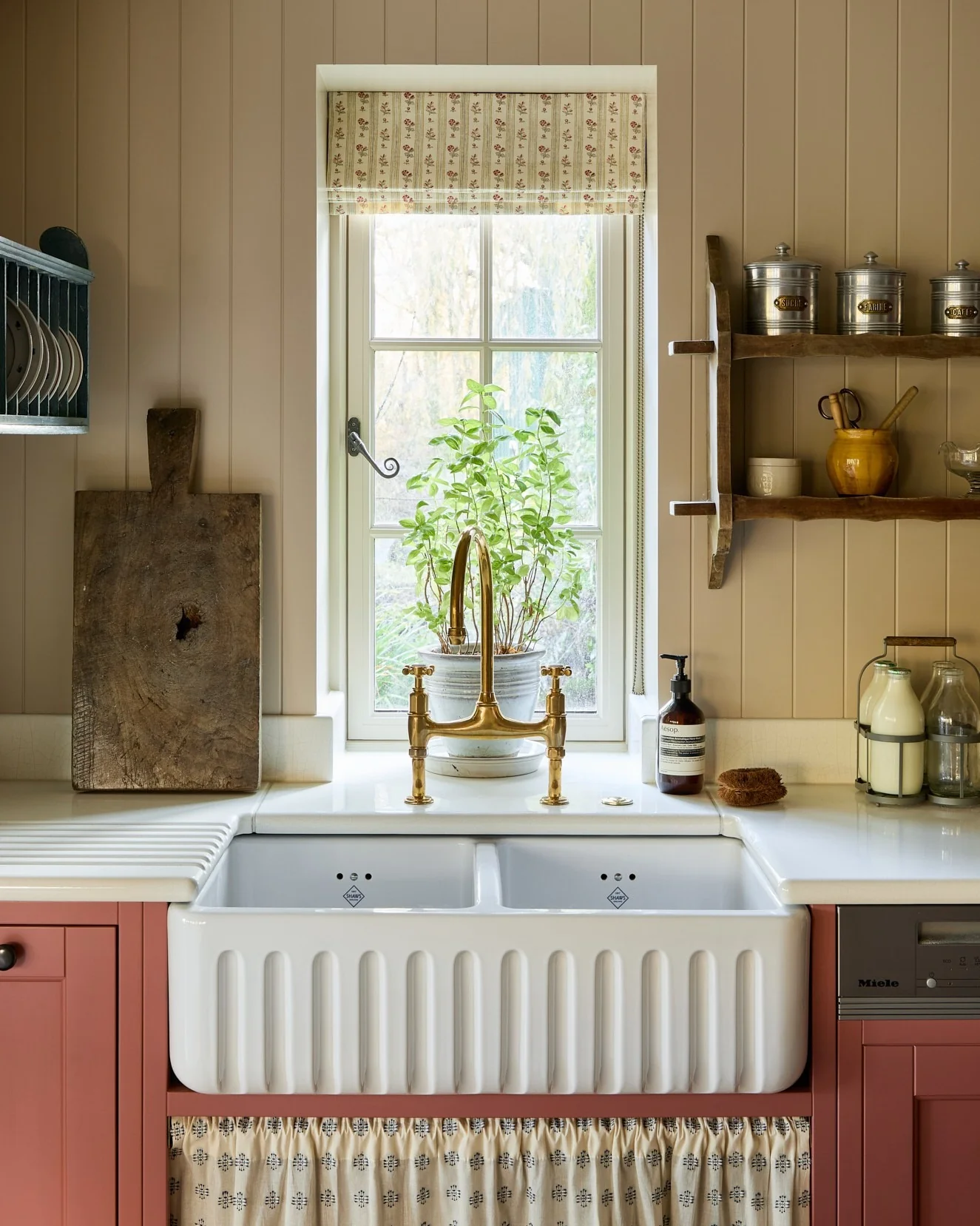 Fluted Apron Front Sink with Brass Bridge Faucet